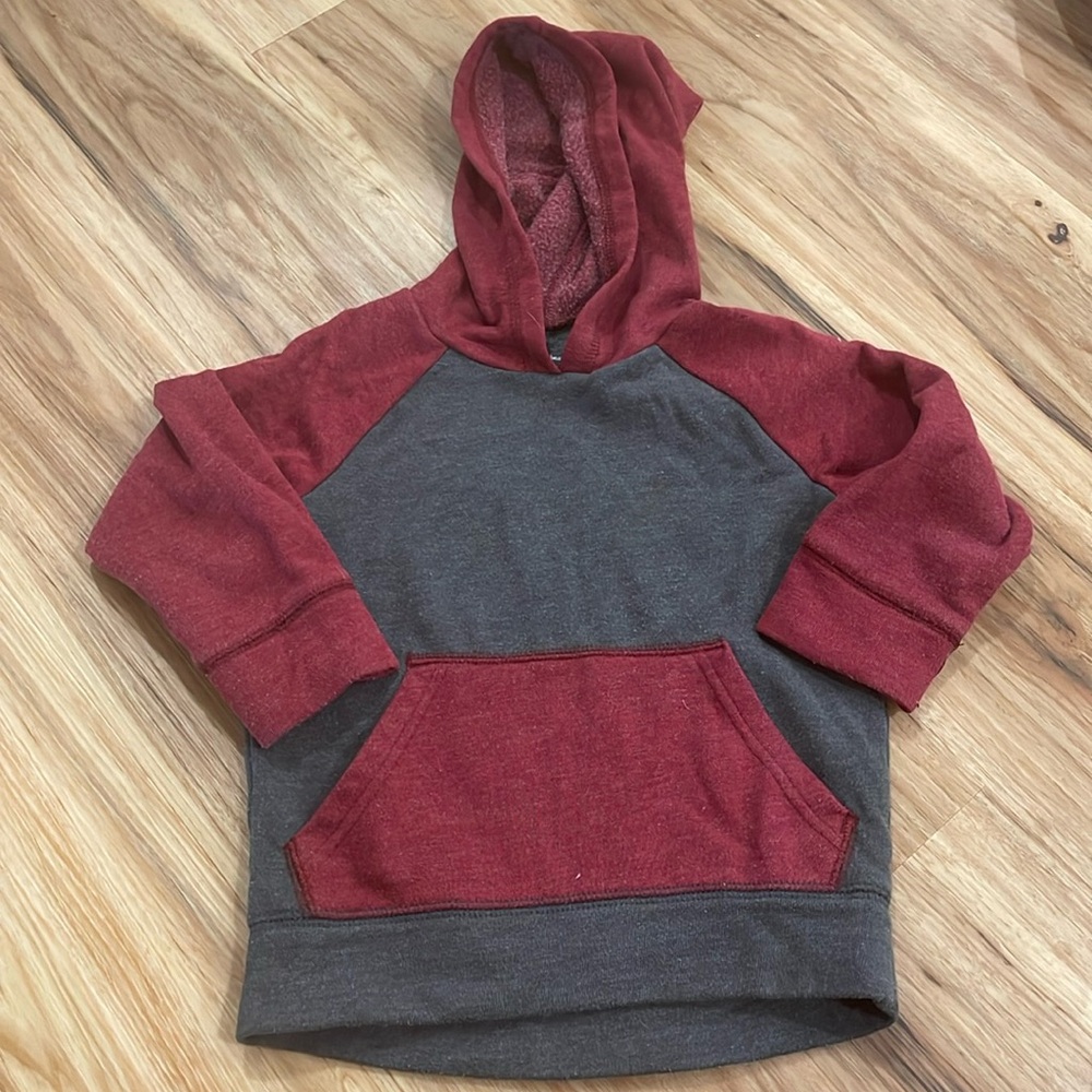 Like new 3T hoodie